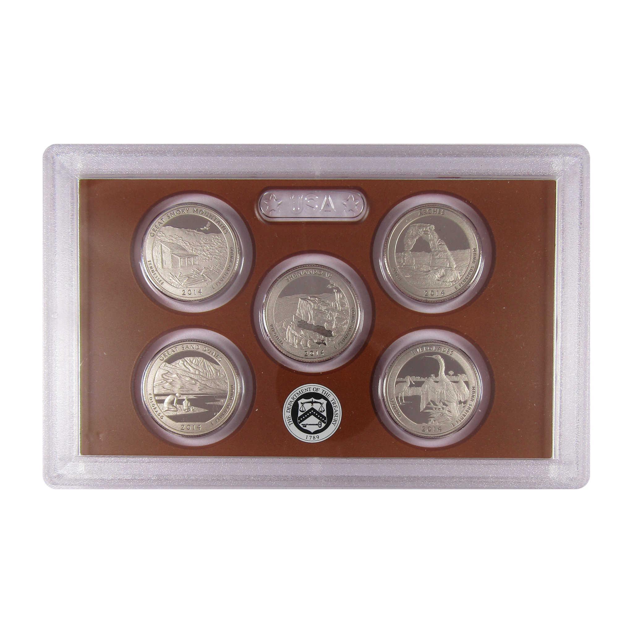 2014 collectible US quarter coin set in display case, five coins with unique designs